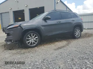 2018 Jeep Cherokee Latitude Tech Connect with VIN 1C4PJLCB5JD620945, listed as a Copart auction lot 62495905 with 101,134 mi miles and Clean title. Bid and sale history available at DreamBid. Image 1.