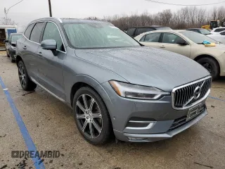 2018 Volvo XC60 Inscription with VIN LYVA22RL2JB109930, listed as a Copart auction lot 84830384 with 64,318 mi miles and Salvage Title. Bid and sale history available at DreamBid. Image 4.