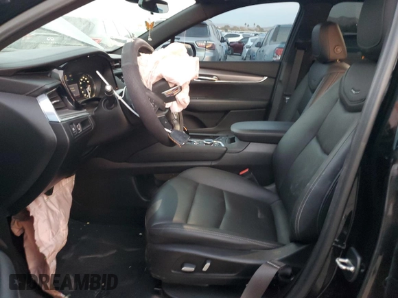 2021 Cadillac XT5 FWD Luxury with VIN 1GYKNAR45MZ109538, listed as a Copart auction lot 82933514 with 34,654 mi miles and Salvage Title. Bid and sale history available at carsss.com. Image 7.