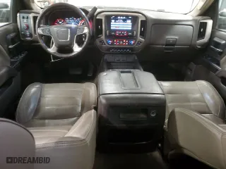2015 GMC Sierra 2500HD Denali with VIN 1GT120E86FF525258, listed as a Copart auction lot 84499944 with 207,033 mi miles and Clean Title. Bid and sale history available at carsss.com. Image 8.