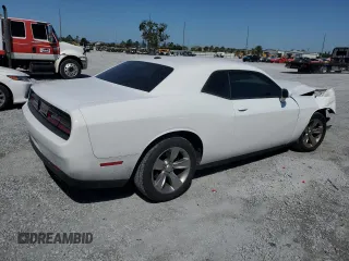 2016 Dodge Challenger SXT z VIN 2C3CDZAG5GH344757, wystawiony jako Copart lot #52192205 z przebiegiem 69 305 mil mil oraz Szkoda całkowita • Salvage title. Historia ofert i sprzedaży dostępna na DreamBid. Obrazek 3.