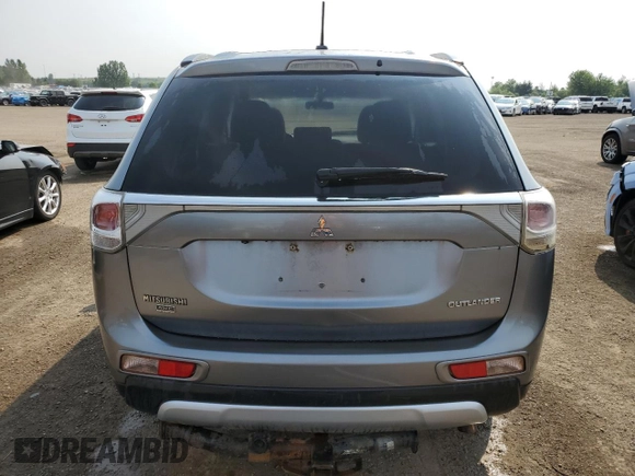 2015 Mitsubishi Outlander SE with VIN JA4JZ3AX8FZ600545, listed as a Copart auction lot 64548555 with 200,866 mi miles and Salvage title. Bid and sale history available at DreamBid. Image 6.