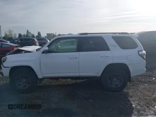2019 Toyota 4Runner SR5 with VIN JTEBU5JRXK5700956, listed as a IAAI auction lot 41999972 with 61,032 mi miles and . Bid and sale history available at DreamBid. Image 15.