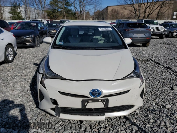 2016 Toyota Prius Two with VIN JTDKBRFU1G3516149, listed as a Copart auction lot 52538795 with 131,483 mi miles and Clean Title. Bid and sale history available at DreamBid. Image 5.