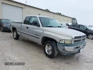 1998 Dodge 1500 with VIN 3B7HC13Z6WG245108, listed as a IAAI auction lot 41616652 with 180,883 mi miles and . Bid and sale history available at DreamBid. Image 1.