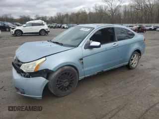 2008 Ford Focus SE z VIN 1FAHP33N48W204502, wystawiony jako Copart lot #53145615 z przebiegiem Nie podano mil oraz Szkoda całkowita • Salvage title. Historia ofert i sprzedaży dostępna na DreamBid. Obrazek 1.