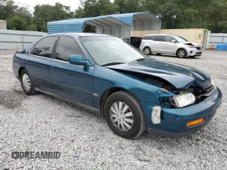 1995 Honda Accord LX with VIN 1HGCD5635SA071449, listed as a Copart auction lot 71596954 with 305,695 mi miles and Salvage Title. Bid and sale history available at carsss.com. Image 4.