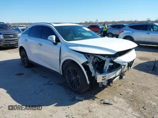 2024 Lexus RX 350 z VIN 2T2BAMBA5RC049230, wystawiony jako IAAI lot #41759115 z przebiegiem 4990 mil mil oraz . Historia ofert i sprzedaży dostępna na DreamBid. Obrazek 1.