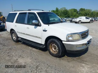 1997 Ford Expedition XLT z VIN 1FMEU17L9VLA52101, wystawiony jako IAAI lot #42075334 z przebiegiem 262 572 mil mil oraz . Historia ofert i sprzedaży dostępna na DreamBid. Obrazek 1.