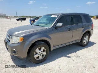 2009 Ford Escape XLS with VIN 1FMCU02739KC12318, listed as a Copart auction lot 61251485 with 179,335 mi miles and Salvage title. Bid and sale history available at DreamBid. Image 1.