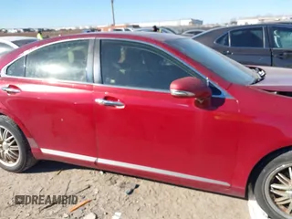 2010 Lexus ES 330 with VIN JTHBK1EG0A2369346, listed as a IAAI auction lot 41379975 with 180,402 mi miles and . Bid and sale history available at DreamBid. Image 13.