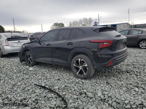 2024 Chevrolet Trax 1RS with VIN KL77LGE26RC005110, listed as a Copart auction lot 48660275 with 43,499 mi miles and Salvage Title. Bid and sale history available at carsss.com. Image 2.