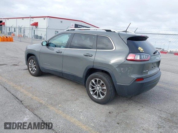 2019 Jeep Cherokee Latitude Plus z VIN 1C4PJMLB5KD440162, wystawiony jako IAAI lot #41911864 z przebiegiem 53 927 mil mil oraz . Historia ofert i sprzedaży dostępna na DreamBid. Obrazek 3.