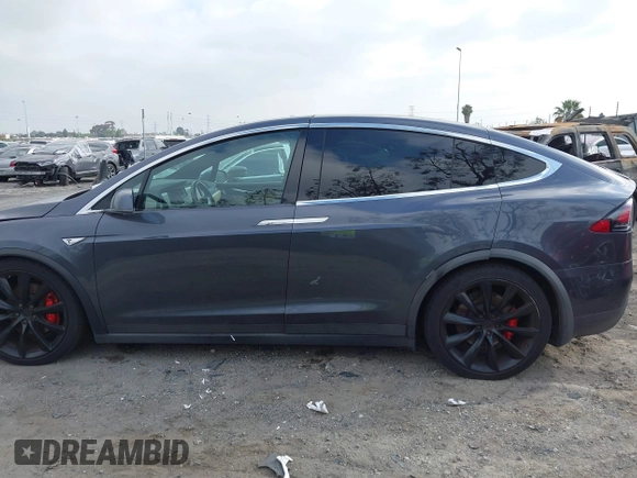 2016 Tesla Model X P90D with VIN 5YJXCAE45GF001485, listed as a IAAI auction lot 41994096 with 88,103 mi miles. Bid and sale history available at carsss.com. Image 14.