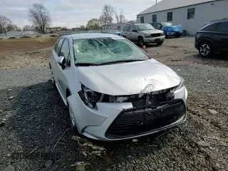 2024 Toyota Corolla LE with VIN 5YFB4MDE5RP108885, listed as a Copart auction lot 49591625 with 26,433 mi miles and Salvage Title. Bid and sale history available at carsss.com. Image 14.