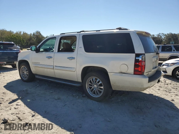 2008 Chevrolet Suburban Commercial with VIN 1GNFC16018R209521, listed as a Copart auction lot 76571044 with 251,229 mi miles and Salvage Title. Bid and sale history available at carsss.com. Image 2.