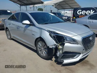 2016 Hyundai Sonata Hybrid SE with VIN KMHE24L1XGA014001, listed as a IAAI auction lot 42003154 with 118,959 mi miles. Bid and sale history available at carsss.com. Image 1.