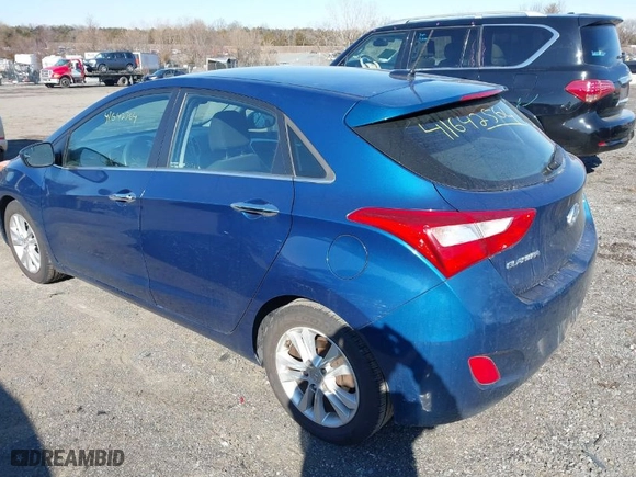 2015 Hyundai Elantra GT with VIN KMHD35LH7FU238173, listed as a IAAI auction lot 41642564 with 141,469 mi miles. Bid and sale history available at carsss.com. Image 3.