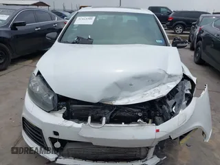 2013 Volkswagen GTI с VIN WVWED7AJ8DW105043, выставлен на аукционе IAAI как лот 42163200 с пробегом 99 065 миль миль и . История ставок и продаж доступна на DreamBid. Изображение 12.