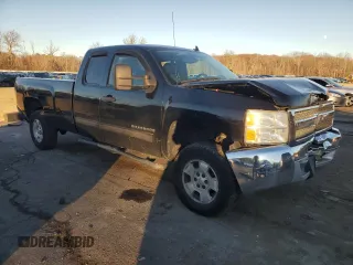 2012 Chevrolet Silverado 1500 LT with VIN 1GCRKSE00CZ337774, listed as a Copart auction lot 80630364 with 156,798 mi miles and Salvage Title. Bid and sale history available at DreamBid. Image 4.