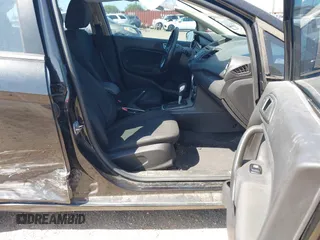 2015 Ford Fiesta SE with VIN 3FADP4EJXFM190262, listed as a IAAI auction lot 41997760 with 81,522 mi miles. Bid and sale history available at carsss.com. Image 5.