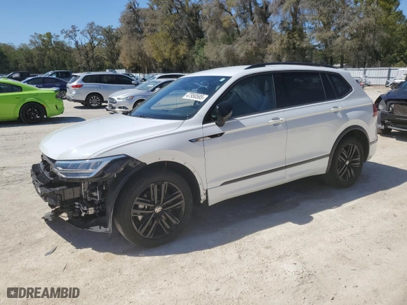2022 Volkswagen Tiguan SE R-Line Black with VIN 3VVCB7AX8NM029182, listed as a Copart auction lot 47950585 with 43,754 mi miles and Salvage Title. Bid and sale history available at carsss.com. Image 1.