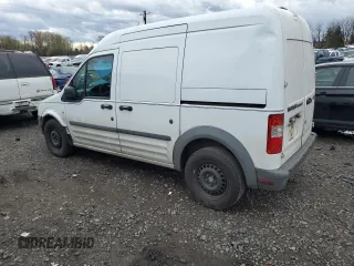 2010 Ford Transit Connect XL z VIN NM0LS7AN0AT019574, wystawiony jako Copart lot #50838745 z przebiegiem 287 966 mil mil oraz Czysty tytuł • Clean title. Historia ofert i sprzedaży dostępna na DreamBid. Obrazek 2.