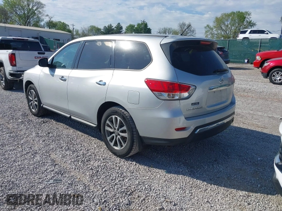 2014 Nissan Pathfinder S z VIN 5N1AR2MN0EC631828, wystawiony jako IAAI lot #42000263 z przebiegiem 181 121 mil mil oraz . Historia ofert i sprzedaży dostępna na DreamBid. Obrazek 3.