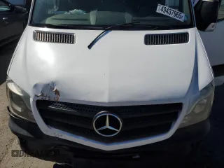 2016 Mercedes-Benz Sprinter Cargo with VIN WD3PE7DD2GP322396, listed as a Copart auction lot 49437965 with 189,127 mi miles and Salvage Title. Bid and sale history available at carsss.com. Image 13.