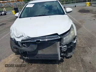 2014 Chevrolet Cruze 1LT с VIN 1G1PC5SB7E7130883, выставлен на аукционе IAAI как лот 42490921 с пробегом 152 117 миль миль и . История ставок и продаж доступна на DreamBid. Изображение 13.