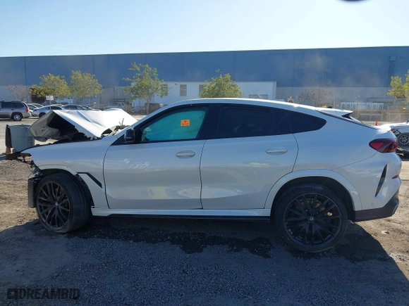 2025 BMW X6 M60i with VIN 5UX43EX00S9X28829, listed as a IAAI auction lot 41637334 with 1 mi miles. Bid and sale history available at carsss.com. Image 14.