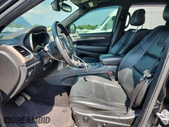2017 Jeep Grand Cherokee Overland z VIN 1C4RJFCG4HC818132, wystawiony jako Copart lot #62642775 z przebiegiem 116 815 mil mil oraz Szkoda całkowita • Salvage title. Historia ofert i sprzedaży dostępna na DreamBid. Obrazek 7.