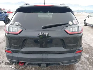 2019 Jeep Cherokee Trailhawk Elite with VIN 1C4PJMBX6KD313675, listed as a IAAI auction lot 41448924 with 51,639 mi miles. Bid and sale history available at carsss.com. Image 16.