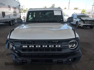 2024 Ford Bronco с VIN 1FMDE1AP4RLB42881, выставлен на аукционе IAAI как лот 42259960 с пробегом 3 797 миль миль и . История ставок и продаж доступна на DreamBid. Изображение 13.