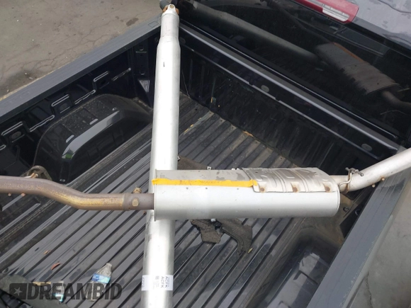2022 Chevrolet Silverado 1500 Custom with VIN 3GCPABEKXNG538550, listed as a IAAI auction lot 41765350 with 9,982 mi miles and . Bid and sale history available at DreamBid. Image 6.