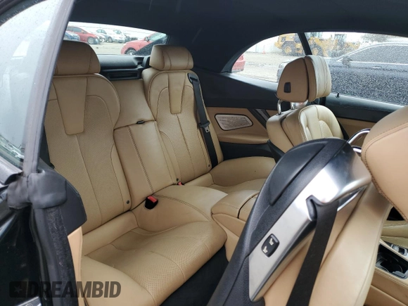 2014 BMW M6 z VIN WBSLZ9C50EDZ78599, wystawiony jako Copart lot #84724974 z przebiegiem 115 051 mil mil oraz Czysty tytuł • Clean title. Historia ofert i sprzedaży dostępna na DreamBid. Obrazek 10.