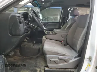 2018 GMC Sierra 2500HD z VIN 1GT12REG7JF264498, wystawiony jako Copart lot #82891494 z przebiegiem 206 152 mil mil oraz Szkoda całkowita • Salvage title. Historia ofert i sprzedaży dostępna na DreamBid. Obrazek 7.