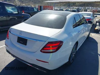 2018 Mercedes-Benz E-Class E 300 with VIN WDDZF4JB7JA436066, listed as a IAAI auction lot 41630541 with 78,055 mi miles. Bid and sale history available at carsss.com. Image 4.