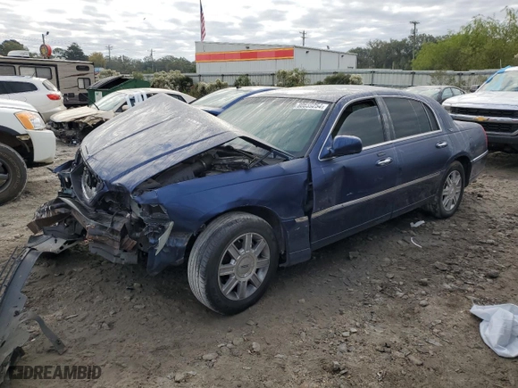 2009 Lincoln Town Car Signature Limited with VIN 2LNHM82V79X602466, listed as a Copart auction lot 80659254 with 0 mi miles and Salvage Title. Bid and sale history available at carsss.com. Image 1.