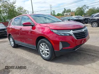 2023 Chevrolet Equinox LT z VIN 3GNAXKEG1PS197840, wystawiony jako IAAI lot #42297543 z przebiegiem 18 413 mil mil oraz . Historia ofert i sprzedaży dostępna na DreamBid. Obrazek 1.