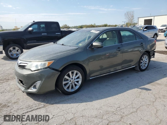 2014 Toyota Camry SE with VIN 4T1BK1FK2EU539300, listed as a Copart auction lot 72470064 with 0 mi miles and Salvage Title. Bid and sale history available at carsss.com. Image 1.