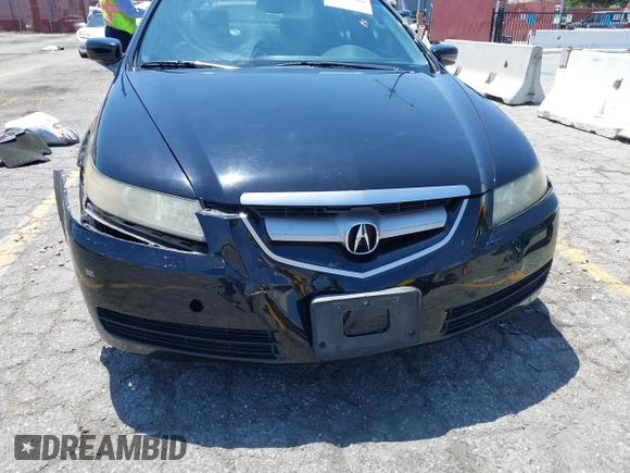 2004 Acura TL z VIN 19UUA66224A017880, wystawiony jako IAAI lot #42408799 z przebiegiem 241 047 mil mil oraz . Historia ofert i sprzedaży dostępna na DreamBid. Obrazek 6.