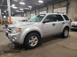2011 Ford Escape Hybrid z VIN 1FMCU4K38BKC65798, wystawiony jako Copart lot #85663794 z przebiegiem 95 294 mil mil oraz Czysty tytuł • Clean title. Historia ofert i sprzedaży dostępna na DreamBid. Obrazek 1.
