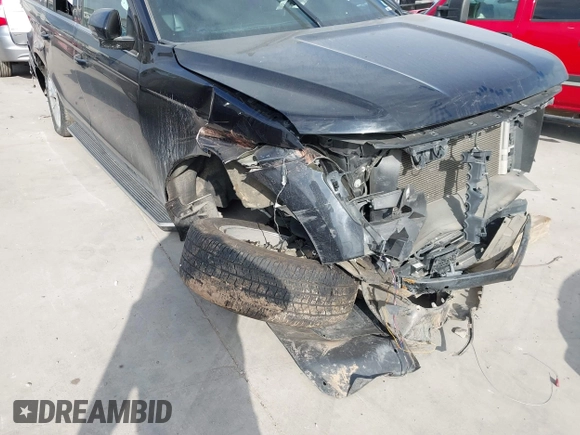 2021 Ford Expedition Max XLT z VIN 1FMJK1HT7MEA33522, wystawiony jako IAAI lot #42234534 z przebiegiem 124 820 mil mil oraz . Historia ofert i sprzedaży dostępna na DreamBid. Obrazek 17.