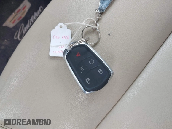 2017 Cadillac XT5 FWD with VIN 1GYKNARS2HZ310866, listed as a IAAI auction lot 41865458 with 70,375 mi miles. Bid and sale history available at carsss.com. Image 11.
