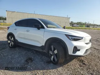 2023 Volvo C40 Recharge Pure Electric Ultimate with VIN YV4ED3GM0P2048887, listed as a Copart auction lot 63490724 with 23,045 mi miles and Salvage Title. Bid and sale history available at carsss.com. Image 4.