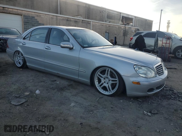 2003 Mercedes-Benz S-Class 4.3L with VIN WDBNG83J93A352558, listed as a Copart auction lot 80058514 with 160,864 mi miles and Salvage Title. Bid and sale history available at carsss.com. Image 4.