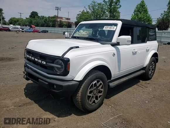 2024 Ford Bronco Outer Banks with VIN 1FMEE8BP0RLA31725, listed as a Copart auction lot 60918675 with 10,452 mi miles and Salvage title. Bid and sale history available at DreamBid. Image 13.
