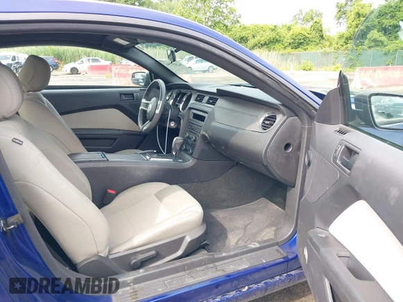 2014 Ford Mustang V6 with VIN 1ZVBP8AM9E5273871, listed as a IAAI auction lot 42457947 with 129,175 mi miles and . Bid and sale history available at DreamBid. Image 5.