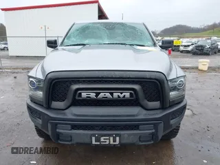 2021 Ram 1500 Warlock z VIN 1C6RR7GT0MS505043, wystawiony jako IAAI lot #41993392 z przebiegiem 86 811 mil mil oraz . Historia ofert i sprzedaży dostępna na DreamBid. Obrazek 12.